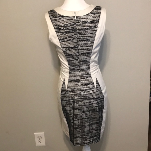 Bebe Dress - Picture 2 of 6